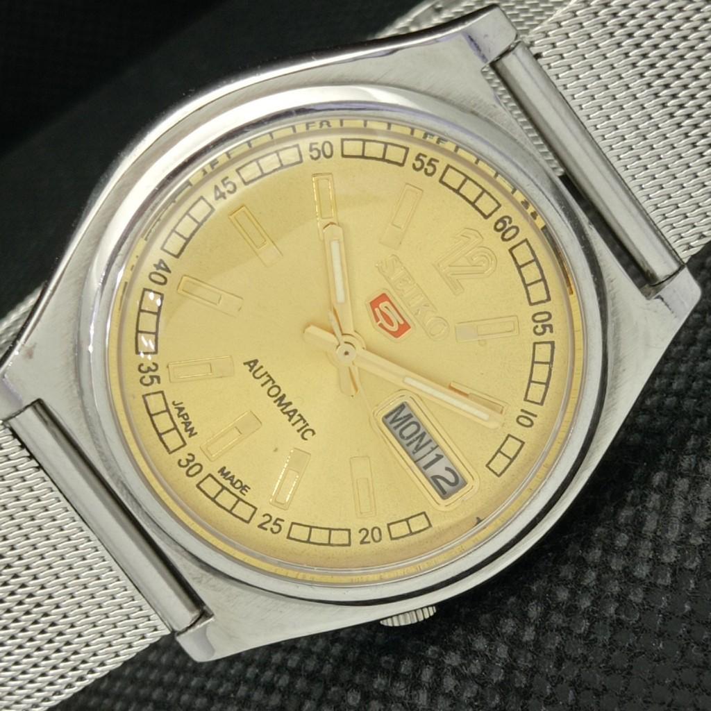Б/У винтажные часы SEIKO 5 AUTOMATIC 7019A JAPAN MENS D/D GOLDEN WATCH 596-a312776-9 SKU596-a312776
Б/У винтажные часы SEIKO 5 AUTOMATIC 7019A JAPAN MENS D/D GOLDEN WATCH 596-a312776-9 SKU596-a312776