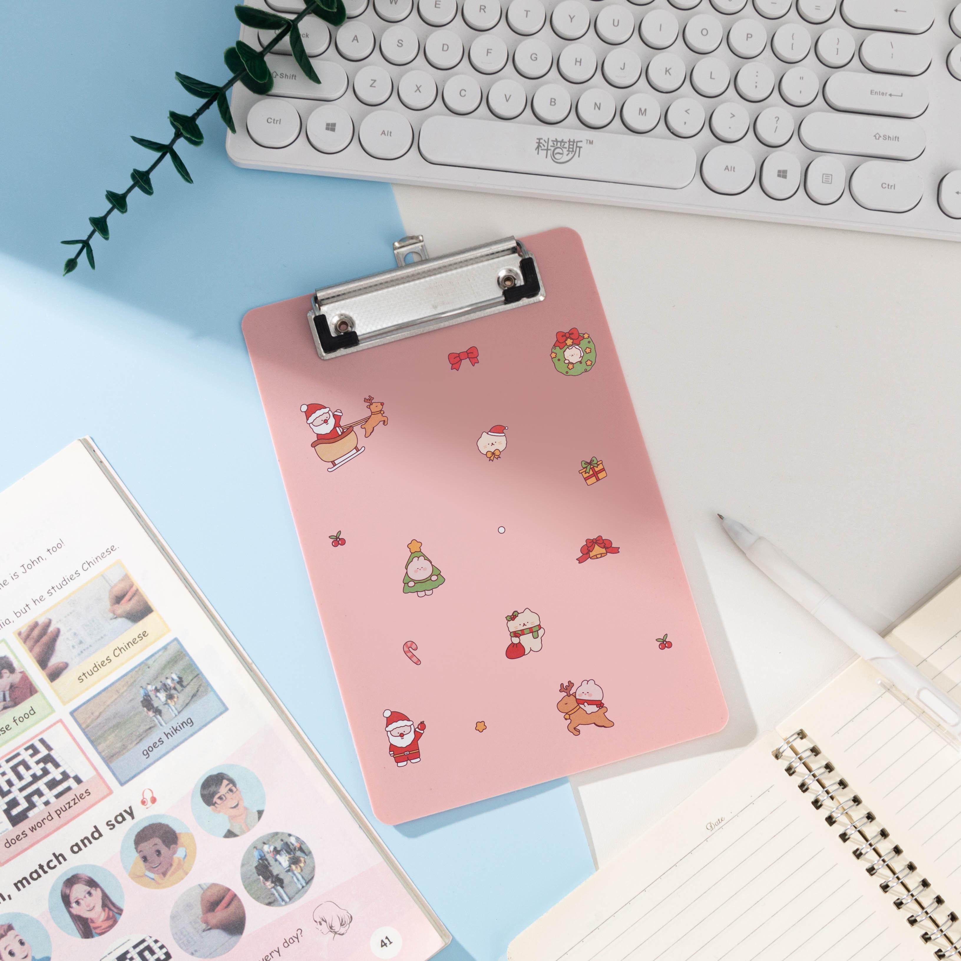 1pc Christmas Themed A5 Folder & Clipboard , Portable Binder for School, Office, Holiday Meetings, Festive Loose-Leaf Binder рожевий
1pc Christmas Themed A5 Folder & Clipboard , Portable Binder for School, Office, Holiday Meetings, Festive Loose-Leaf Binder рожевий