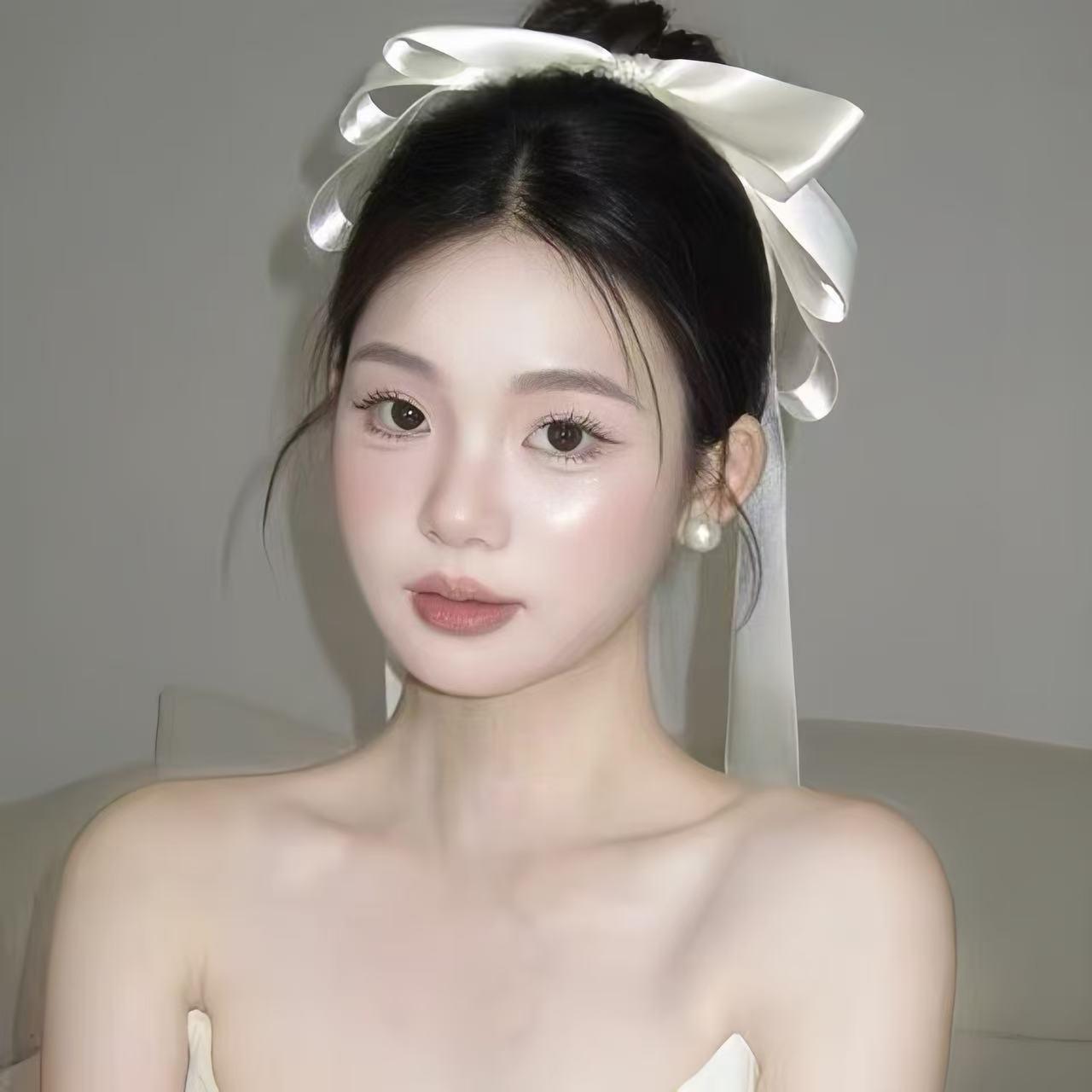 Elegant White Bow Hair Clip for Women - Versatile Side, Top, or Bridal Headwear белый
Elegant White Bow Hair Clip for Women - Versatile Side, Top, or Bridal Headwear белый