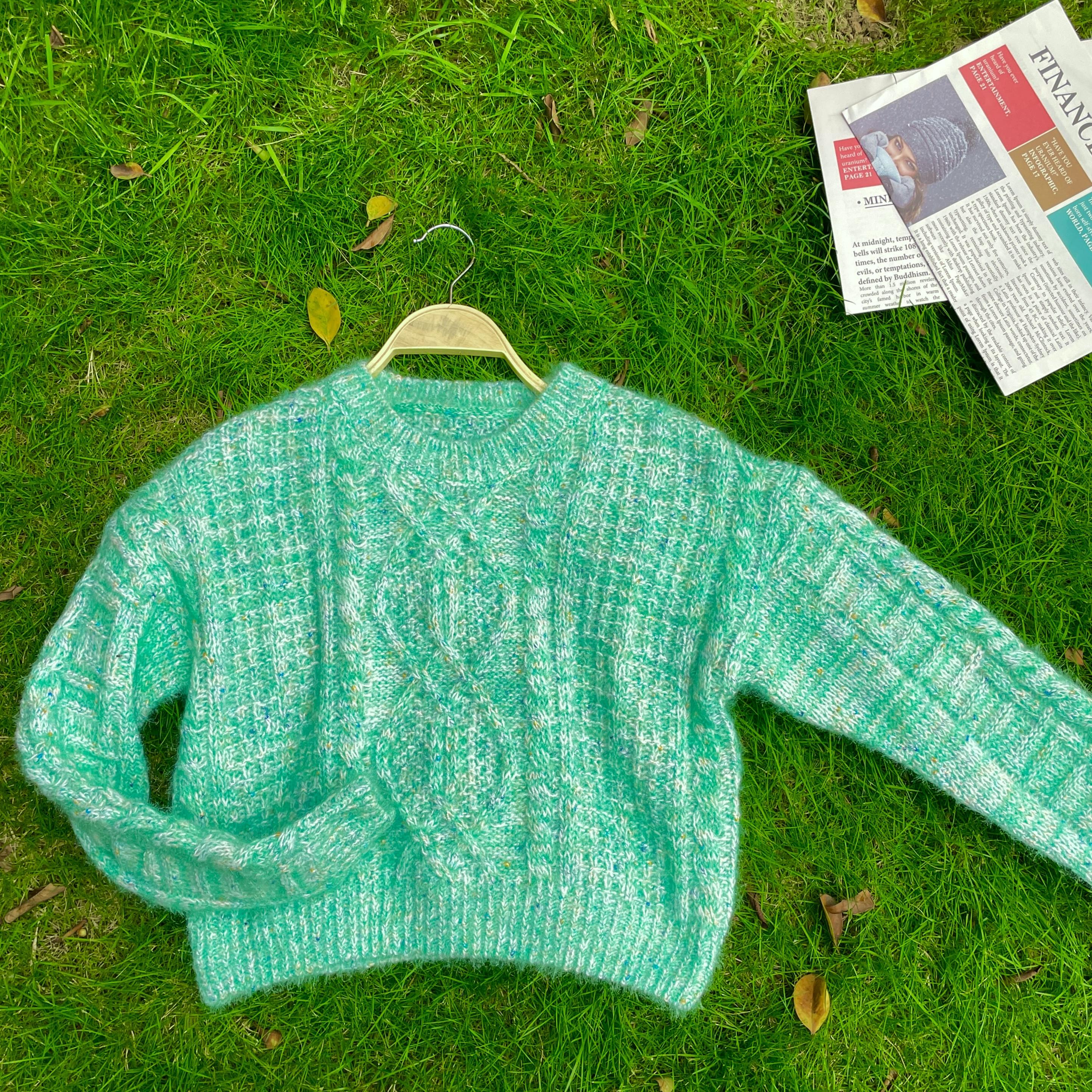 Leisure Fashion Pattern Round Neck Long Sleeve Pullover Warm Sweater
Leisure Fashion Pattern Round Neck Long Sleeve Pullover Warm Sweater