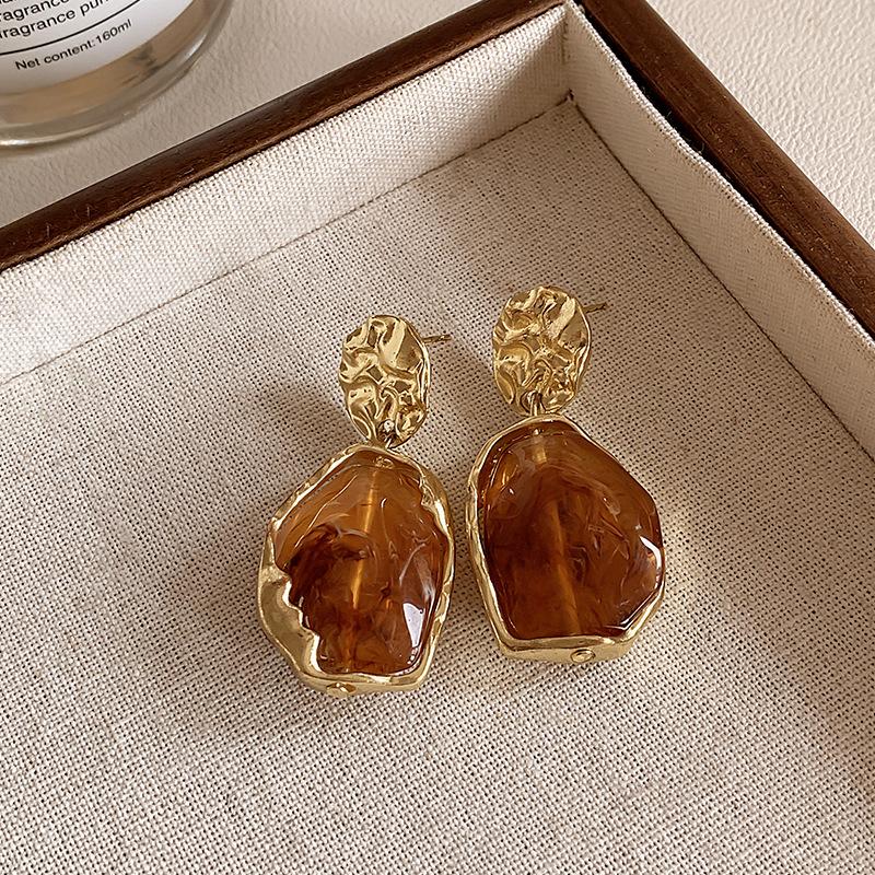 Vintage Brown Resin Tiger Eye Stone Dangle Earrings for Women Trendy Gold Color Metal Frame Geometry Earrings Jewelry Gifts
Vintage Brown Resin Tiger Eye Stone Dangle Earrings for Women Trendy Gold Color Metal Frame Geometry Earrings Jewelry Gifts