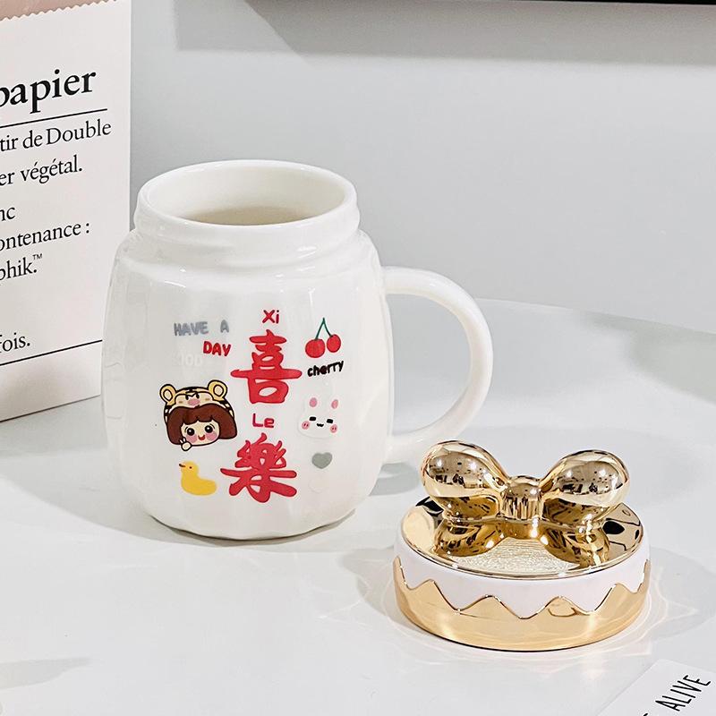 Керамическая чашка Милая чашка для воды с крышкой Подарочный набор Кружка Творческая индивидуальная чашка Сувенир Высокий внешний вид 480ML
Керамическая чашка Милая чашка для воды с крышкой Подарочный набор Кружка Творческая индивидуальная чашка Сувенир Высокий внешний вид 480ML