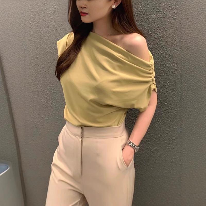 Summer Irregular Sloping Shoulder Design Loose Solid Color Pullover Short-sleeved T-shirt for Women onesize жовтий
Summer Irregular Sloping Shoulder Design Loose Solid Color Pullover Short-sleeved T-shirt for Women onesize жовтий