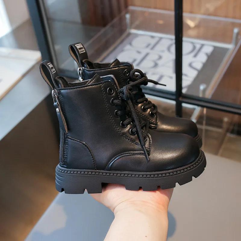 2024 Новые детские осенние ботинки, однотонные повседневные черные ботинки для девочек, модные универсальные детские простые ботильоны с толстой подошвой 26 чёрный