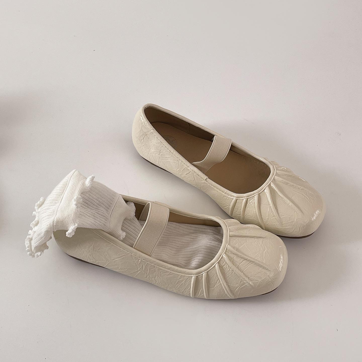Retro silver French round head flat bottom light mouth single shoes women s 2025 new summer skirt versatile Mary Jane shoes 39 бежевий
Retro silver French round head flat bottom light mouth single shoes women s 2025 new summer skirt versatile Mary Jane shoes 39 бежевий
