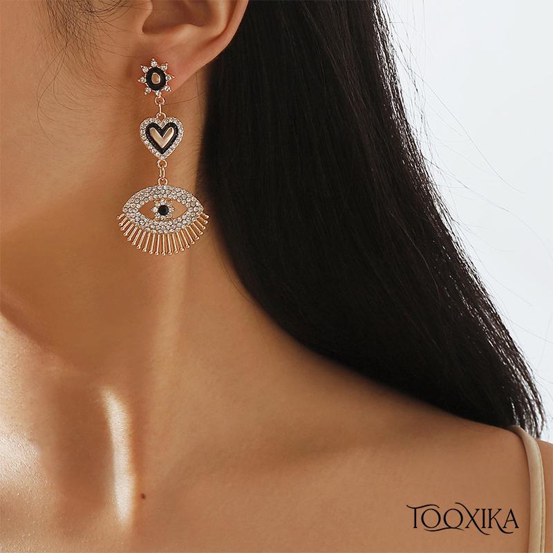 Tooxika Exaggerated Devil Eye Love Oil Drop Earrings European And American Retro Exaggerated Hollow Personality Earrings
Tooxika Exaggerated Devil Eye Love Oil Drop Earrings European And American Retro Exaggerated Hollow Personality Earrings