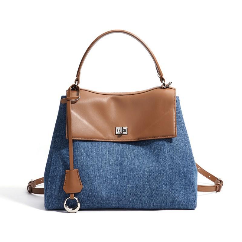 High-end Niche Design Backpack Tote Bag With Large Capacity Women s Commuting Versatile Leather Handbag 30x11x29cm синий
High-end Niche Design Backpack Tote Bag With Large Capacity Women s Commuting Versatile Leather Handbag 30x11x29cm синий