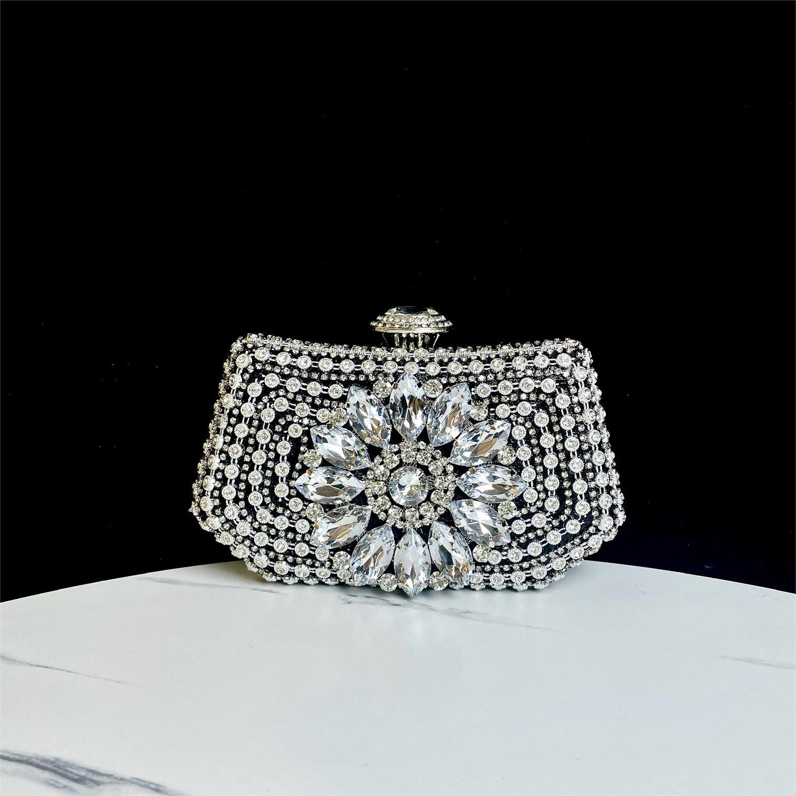 Vintage Pearl-Embellished Evening Purse, Women s Formal Dinner Clutch for Wedding Banquet, Rhinestone Handbag чёрный
Vintage Pearl-Embellished Evening Purse, Women s Formal Dinner Clutch for Wedding Banquet, Rhinestone Handbag чёрный