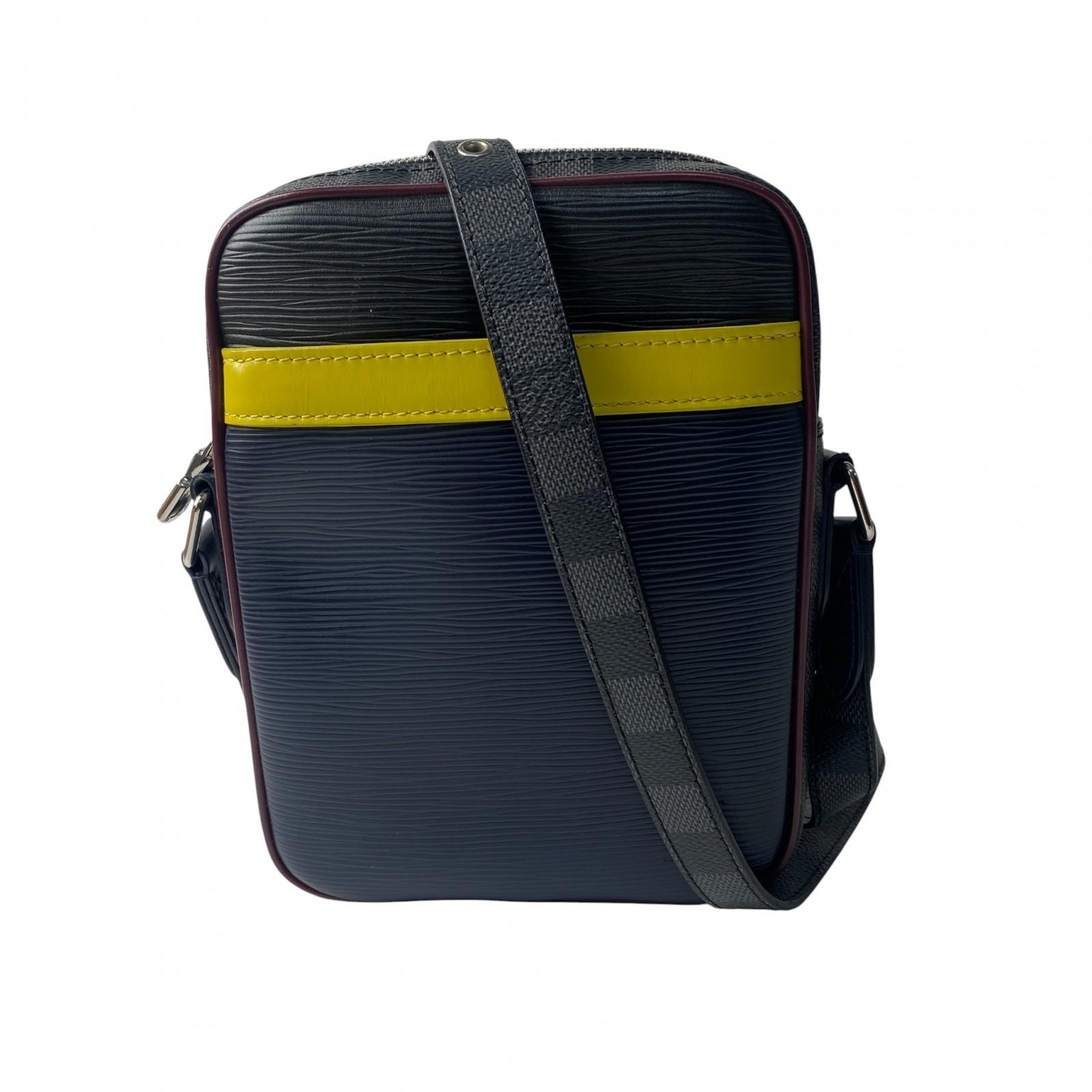Used LOUIS VUITTONShoulder Bag multicolor leather mens
Used LOUIS VUITTONShoulder Bag multicolor leather mens