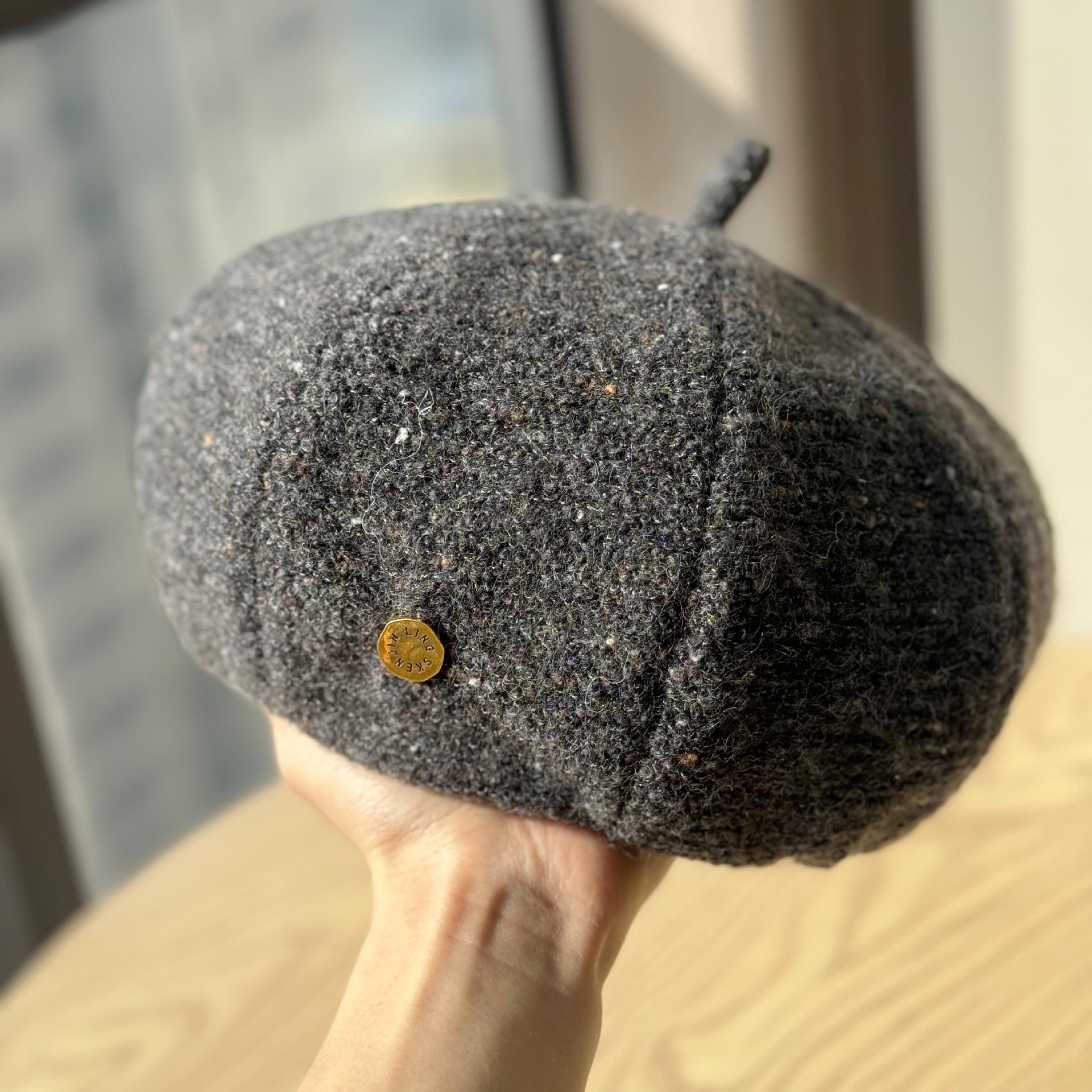 Autumn and winter Korean-style thickened woolen warm beret for women, fashionable three-dimensional hat, elegant and versatile, makes the face look Adult54-60Average Size чёрный
Autumn and winter Korean-style thickened woolen warm beret for women, fashionable three-dimensional hat, elegant and versatile, makes the face look Adult54-60Average Size чёрный
