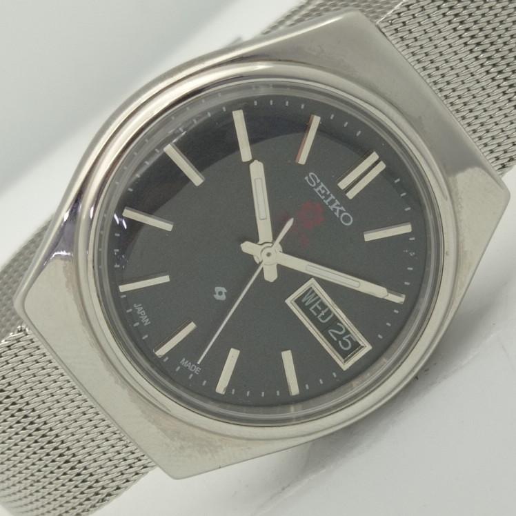 Б/У SEIKO EXPO 70 АВТОМАТИЧЕСКИЕ 7019A ЯПОНСКИЕ МУЖСКИЕ ЧАСЫ С ЧЕРНЫМ ЦИФЕРОМ 009-a413165-2 Sku009-a413165
Б/У SEIKO EXPO 70 АВТОМАТИЧЕСКИЕ 7019A ЯПОНСКИЕ МУЖСКИЕ ЧАСЫ С ЧЕРНЫМ ЦИФЕРОМ 009-a413165-2 Sku009-a413165