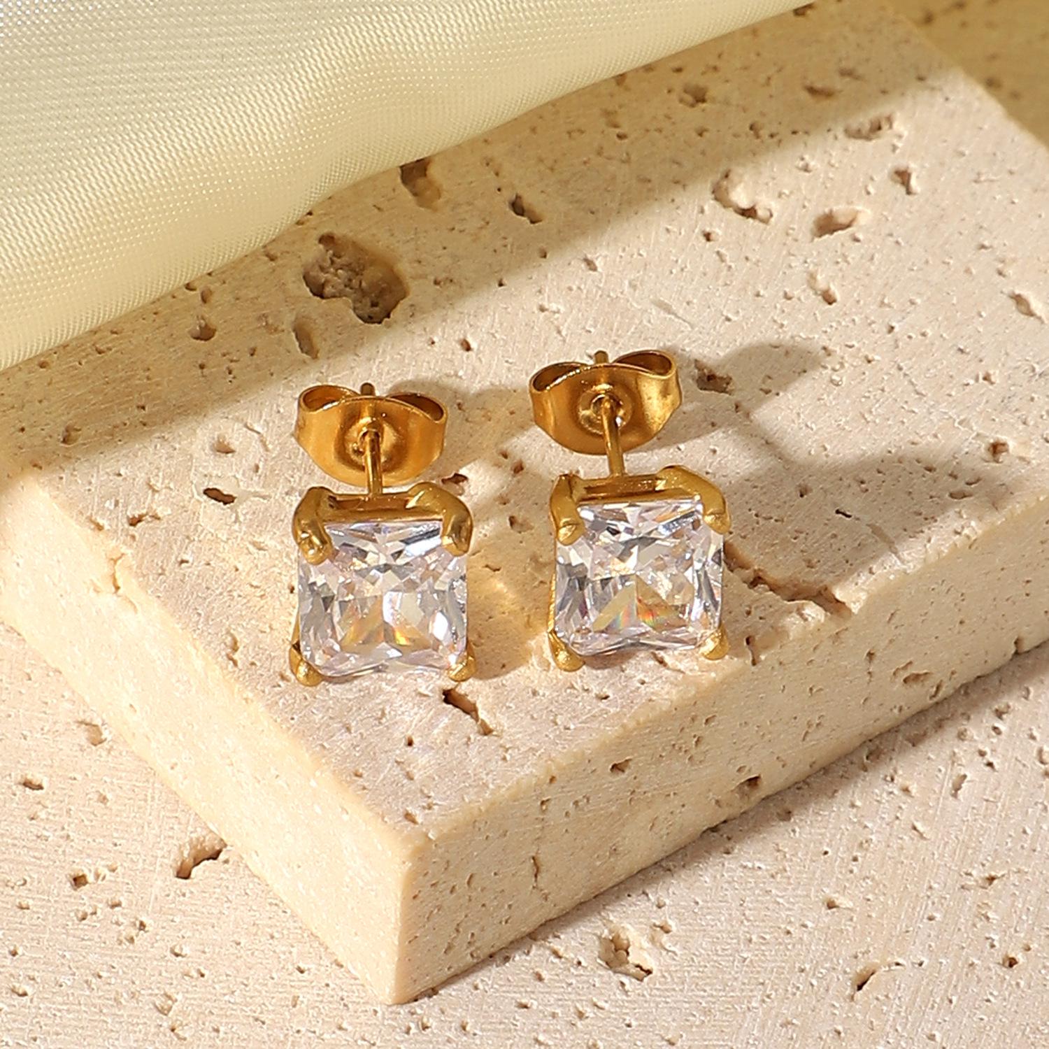 Simple & Exquisite 18K Stainless Steel Stud Earrings with White/Pink/Tea Green Square Zircon for Women 18K Stainless Steel
Simple & Exquisite 18K Stainless Steel Stud Earrings with White/Pink/Tea Green Square Zircon for Women 18K Stainless Steel