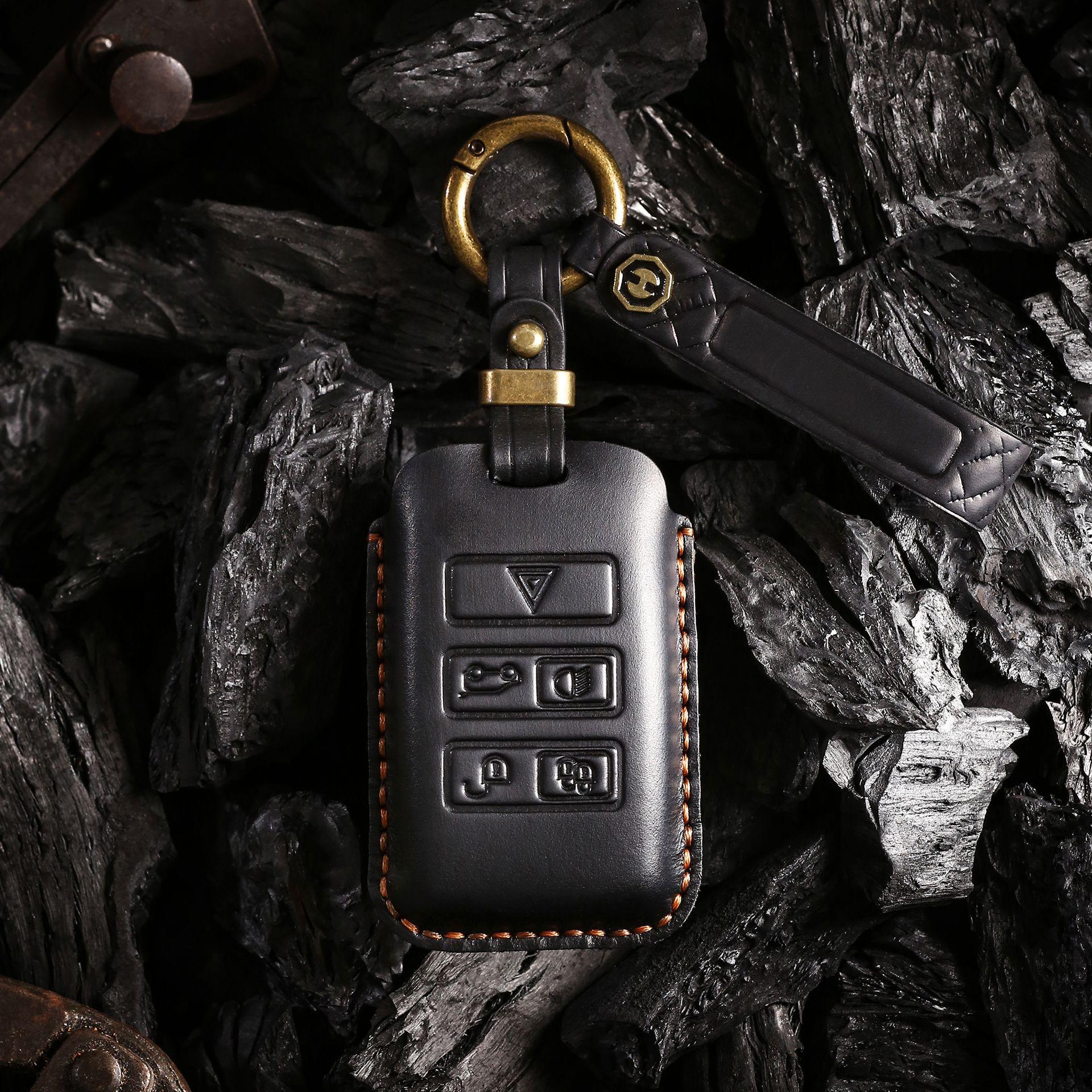 Handmade Vintage Leather Key Cover for Land Rover Range Rover Discovery 5 and Jaguar синій
Handmade Vintage Leather Key Cover for Land Rover Range Rover Discovery 5 and Jaguar синій