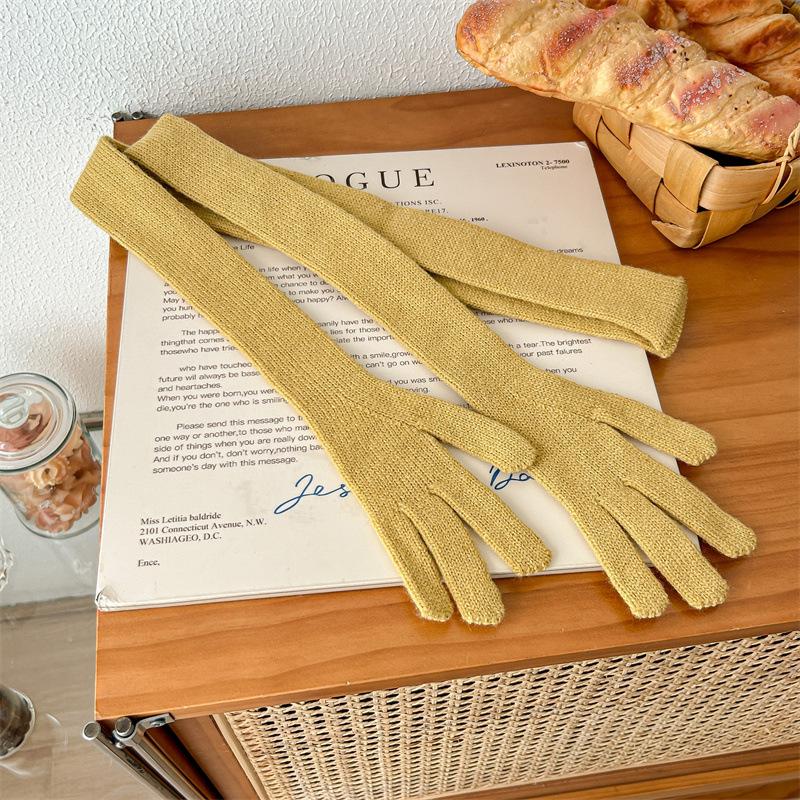 Осень и зима новый нишевый дизайн искусственные перчатки длинные шарфы женская индивидуальная мода украшение для одежды тонкий шарф 175cm above
Осень и зима новый нишевый дизайн искусственные перчатки длинные шарфы женская индивидуальная мода украшение для одежды тонкий шарф 175cm above