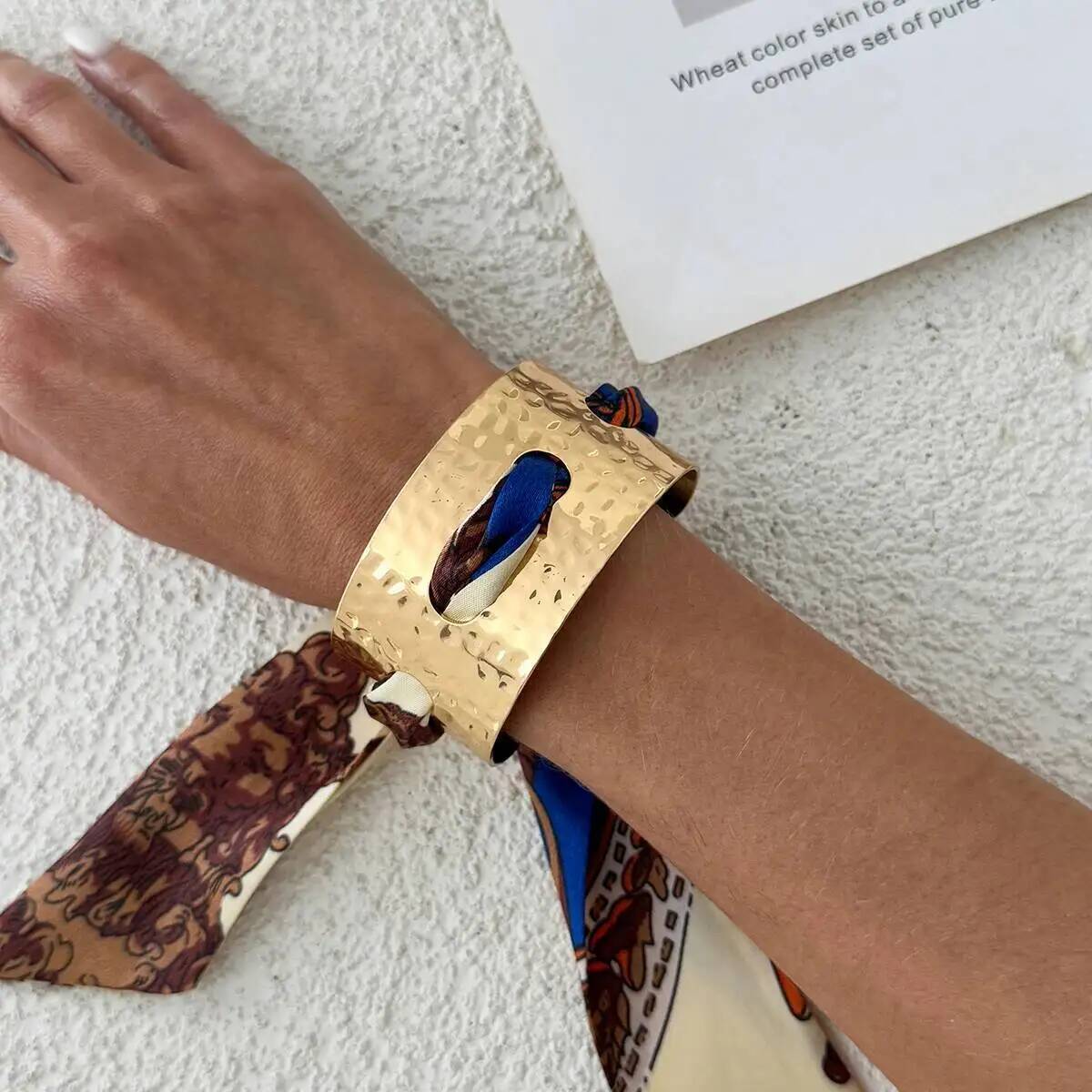 Ingemark Bohemian Colorful Ethnic Style Wristband Metal Bracelet Women Vintage Pleated Scarf Wrapped Open Bangles Jewelry Gifts
Ingemark Bohemian Colorful Ethnic Style Wristband Metal Bracelet Women Vintage Pleated Scarf Wrapped Open Bangles Jewelry Gifts