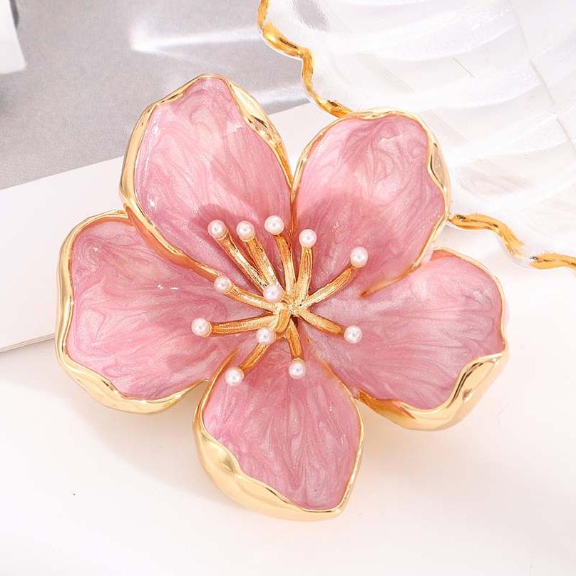 Spring and summer flower oil-dripping brooch for women, exquisite enamel liquid powder, fresh and beautiful temperament brooch рожевий
Spring and summer flower oil-dripping brooch for women, exquisite enamel liquid powder, fresh and beautiful temperament brooch рожевий