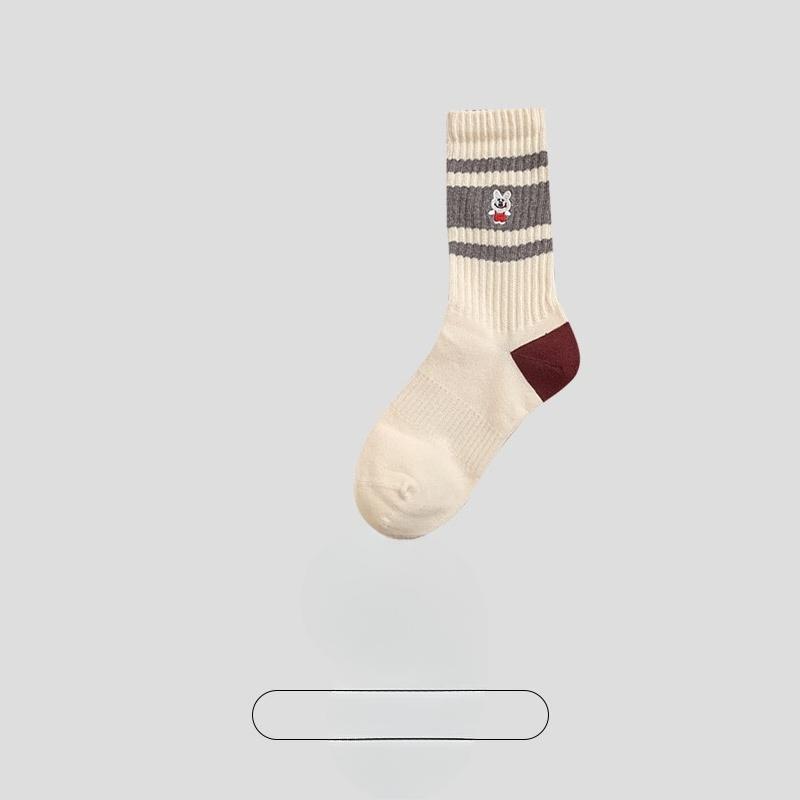 Female Spring and Autumn Stripe Lovely Happy Rabbit Embroidery College Wind Boneless Drum Pile Pile Cotton Socks 1 pair
Female Spring and Autumn Stripe Lovely Happy Rabbit Embroidery College Wind Boneless Drum Pile Pile Cotton Socks 1 pair