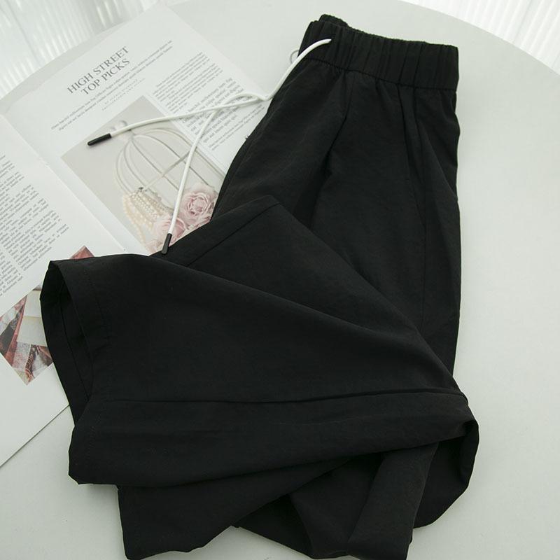 Новые летние солнцезащитные шаровары-скипетры из ледяного шелка, женские драпированные прохладные брюки с высокой талией, тонкие и тонкие повседневные брюки, женские брюки широкие штанины XL
Новые летние солнцезащитные шаровары-скипетры из ледяного шелка, женские драпированные прохладные брюки с высокой талией, тонкие и тонкие повседневные брюки, женские брюки широкие штанины XL