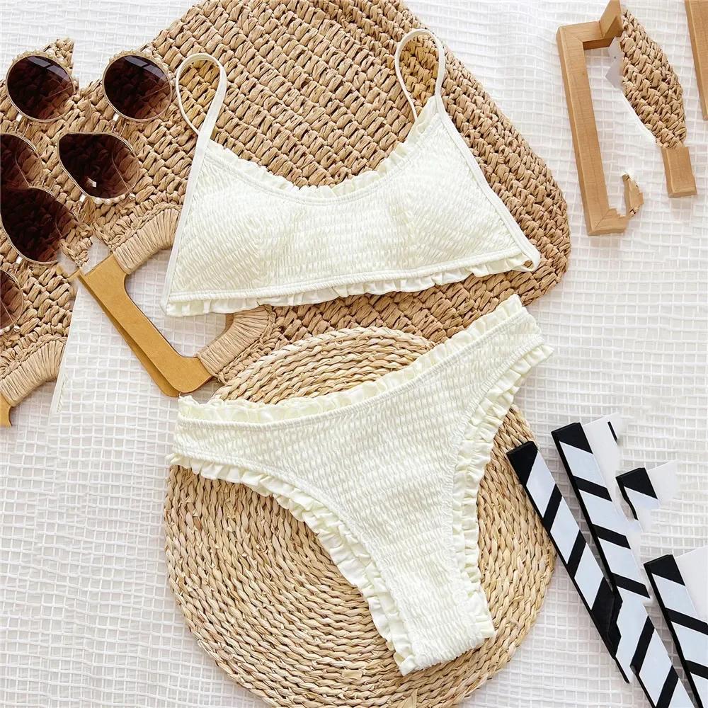 Сексуальные оборчатые края, белые бикини с высокой талией, купальник 2025, морщинистые купальники, женский купальный костюм, стринги, бандо, бикини L белый
Сексуальные оборчатые края, белые бикини с высокой талией, купальник 2025, морщинистые купальники, женский купальный костюм, стринги, бандо, бикини L белый