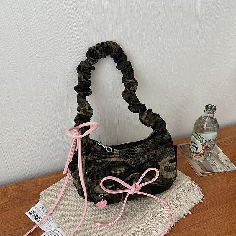 2026 Korean-style Washed Denim Handbag Unique Trendy Pleated Underarm Bag Fashiable Sweet Stylish Shoulder Bags камуфляж зеленый
2026 Korean-style Washed Denim Handbag Unique Trendy Pleated Underarm Bag Fashiable Sweet Stylish Shoulder Bags камуфляж зеленый
