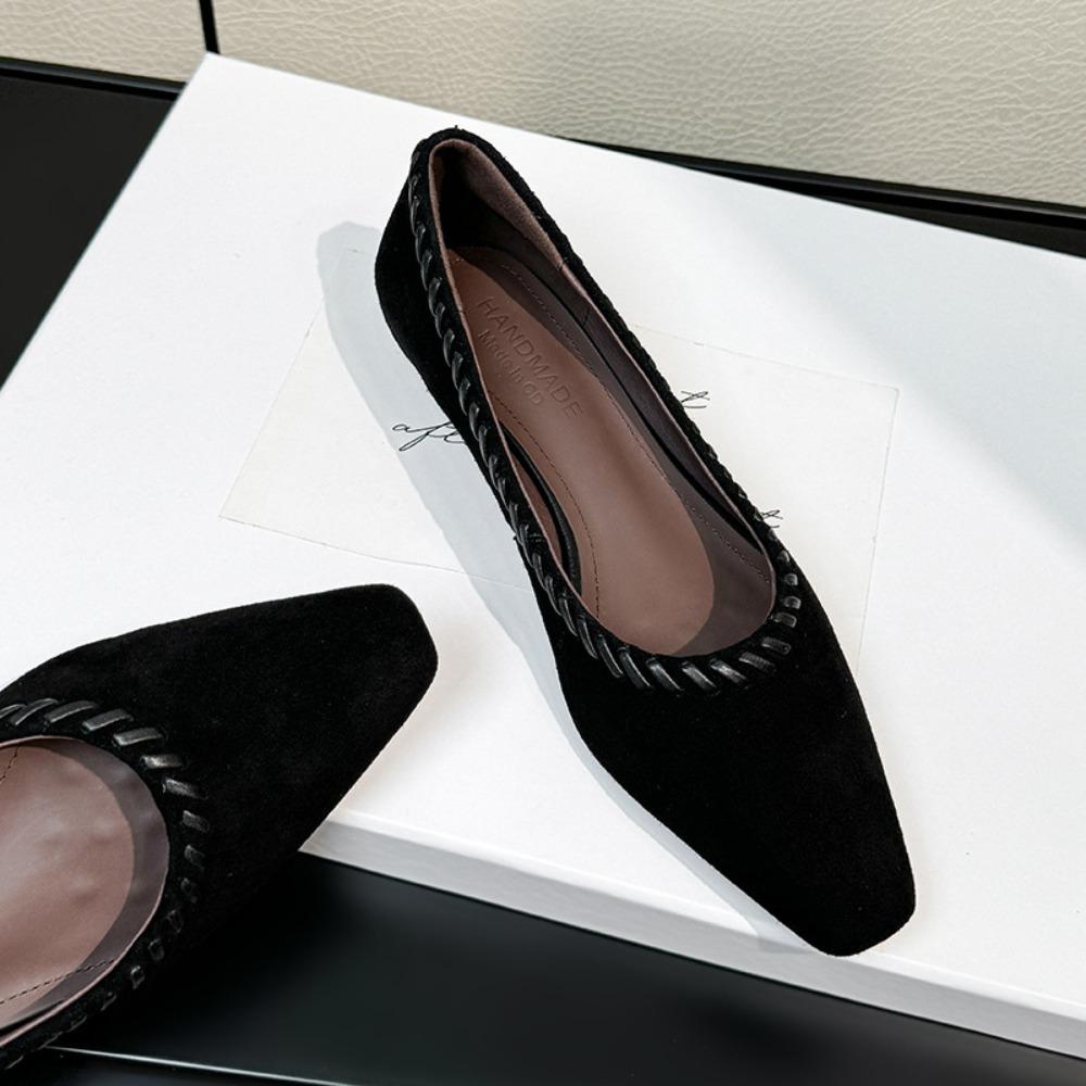 Women s Low Heeled Shoes New French Retro Square Head Suede Light Mouth Flat Shoes Femininity Commuter Professional Single Shoes 40 чорний
Women s Low Heeled Shoes New French Retro Square Head Suede Light Mouth Flat Shoes Femininity Commuter Professional Single Shoes 40 чорний