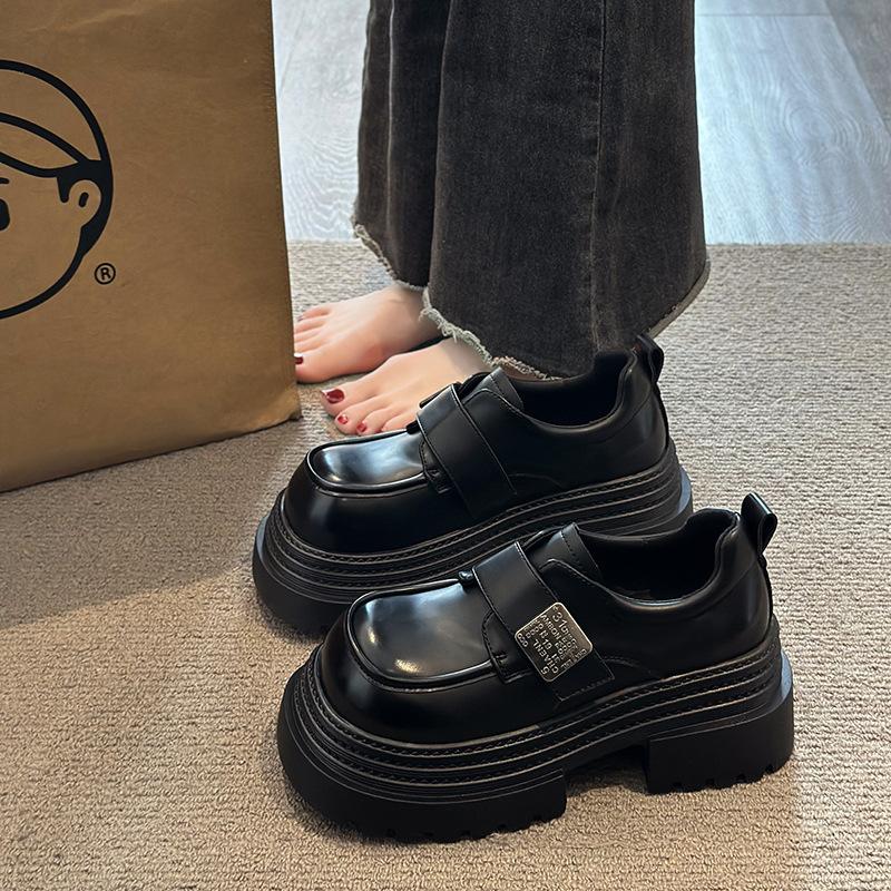 British style small leather shoes 2025 spring and autumn super fire new muffin platform retro casual fashion thick heel loafers women 40 чорний
British style small leather shoes 2025 spring and autumn super fire new muffin platform retro casual fashion thick heel loafers women 40 чорний
