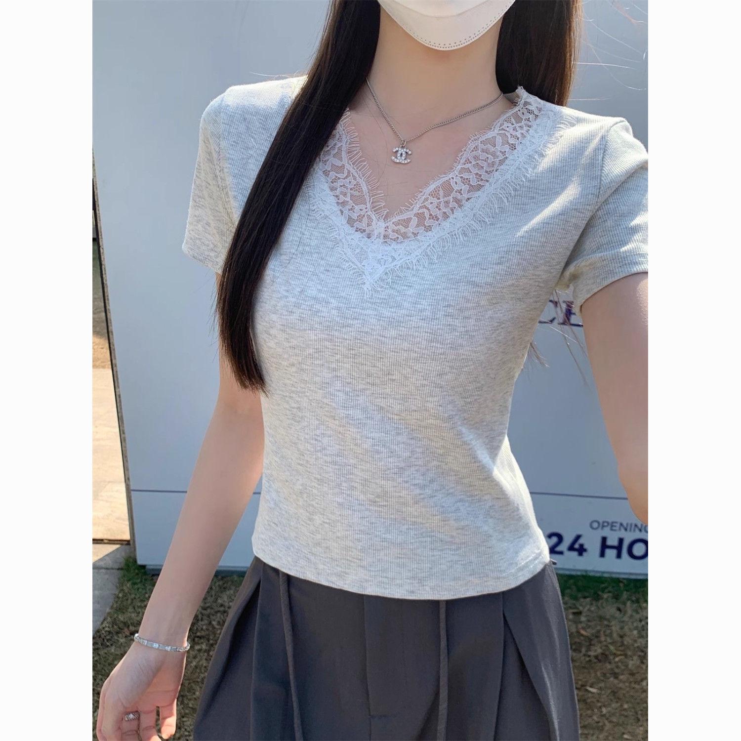 Summer 2025 Lace Trim V-Neck T-Shirt: Exquisite Design Short Sleeve Top for Women L Premium чёрный
Summer 2025 Lace Trim V-Neck T-Shirt: Exquisite Design Short Sleeve Top for Women L Premium чёрный