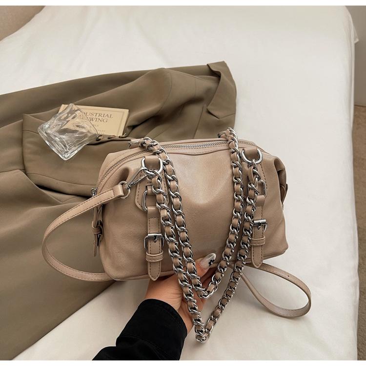 2025 new versatile retro casual design premium sense portable messenger bag to work commuter shoulder backpack хакі
2025 new versatile retro casual design premium sense portable messenger bag to work commuter shoulder backpack хакі