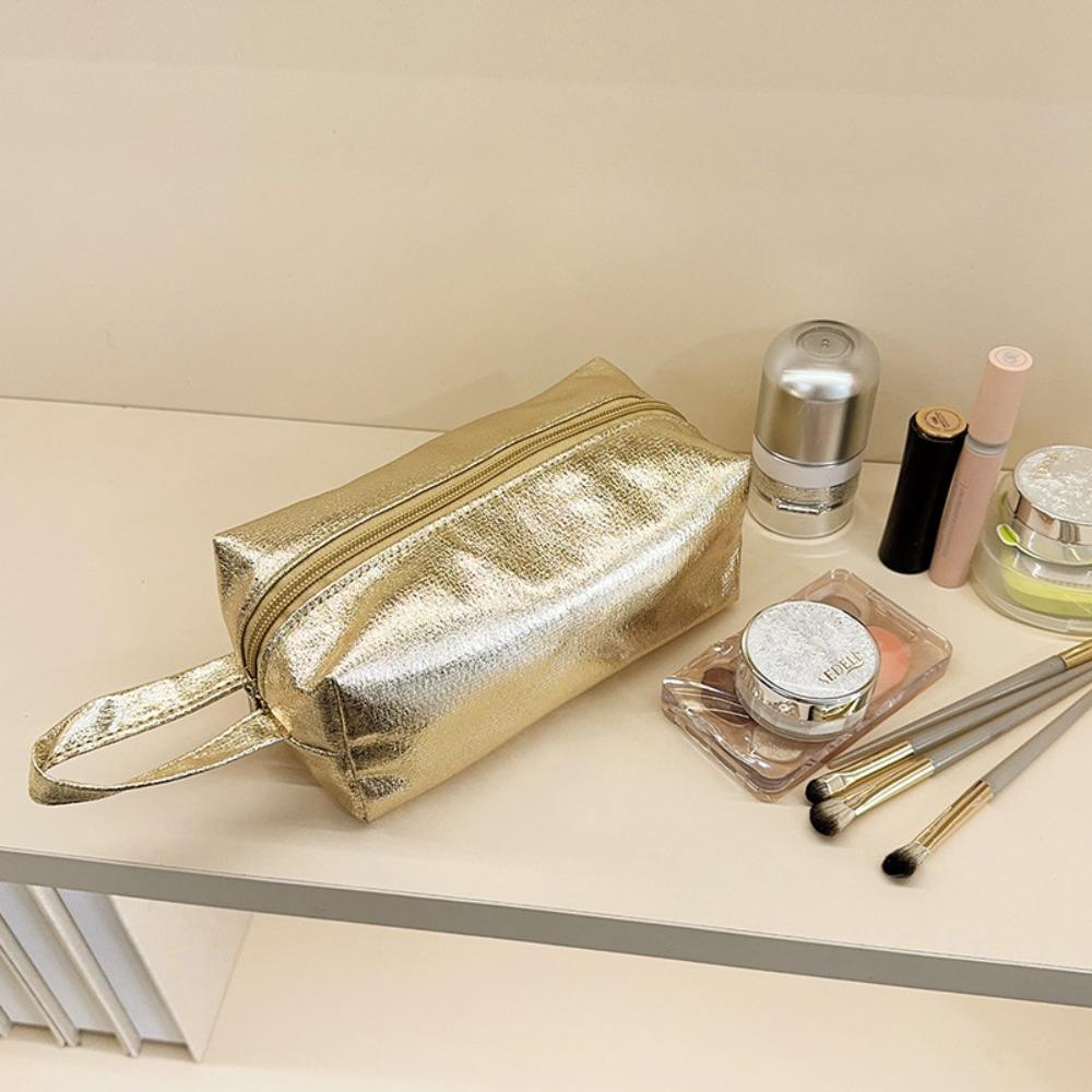 New Shiny Makeup Bag Handheld Multi-Purpose Cosmetic Bag Large Capacity Solid Color Pencil Case Travel золотий
New Shiny Makeup Bag Handheld Multi-Purpose Cosmetic Bag Large Capacity Solid Color Pencil Case Travel золотий