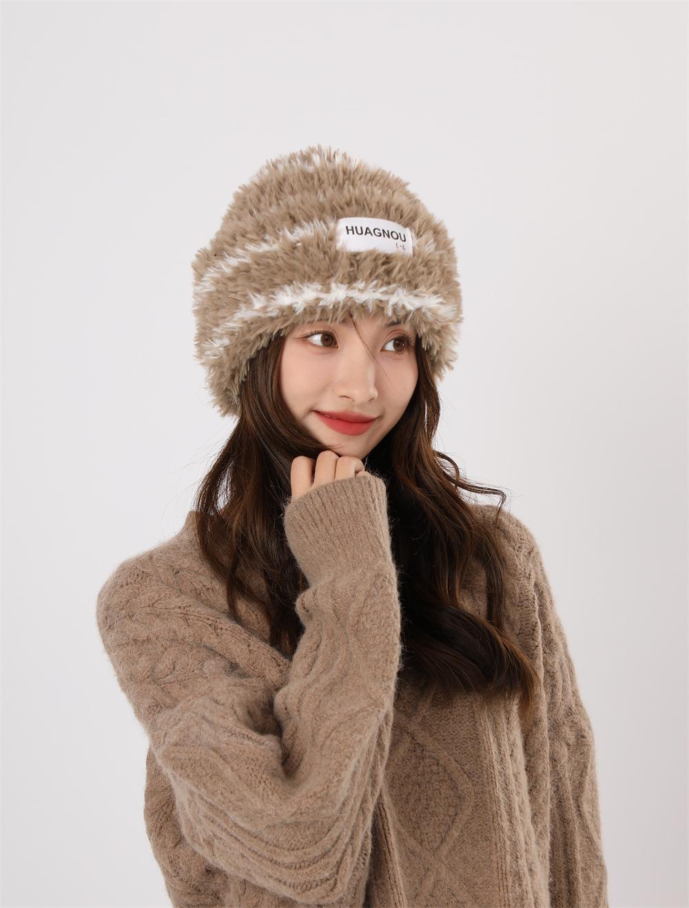 Autumn and winter thickened imitation rabbit fur color matching plaid scarf to keep warm, black outer shawl dual-purpose men s winter scarf warm big head circumference hat
Autumn and winter thickened imitation rabbit fur color matching plaid scarf to keep warm, black outer shawl dual-purpose men s winter scarf warm big head circumference hat