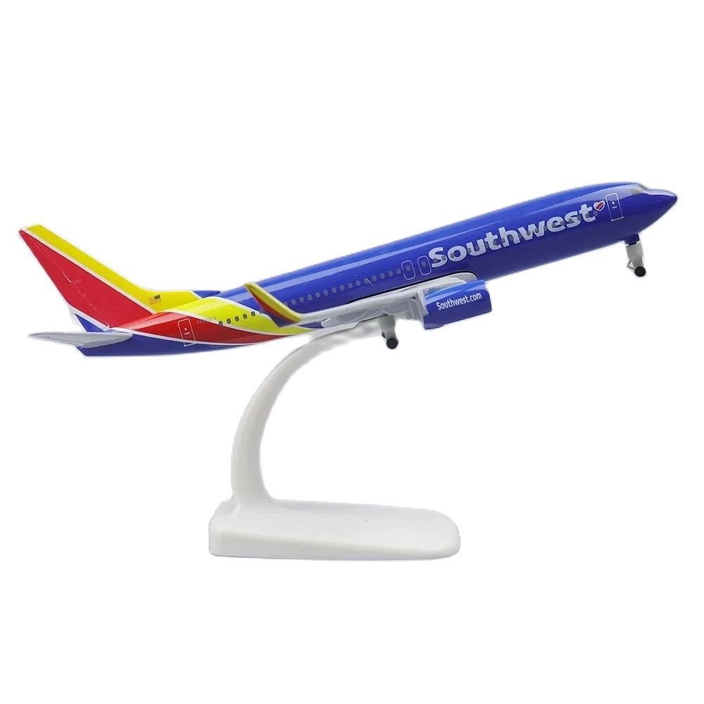 Литая модель самолета Игрушечный самолет для Southwest Airlines Boeing 737 B737 Литая металлическая модель самолета с шасси 20 см королевский синий
Литая модель самолета Игрушечный самолет для Southwest Airlines Boeing 737 B737 Литая металлическая модель самолета с шасси 20 см королевский синий