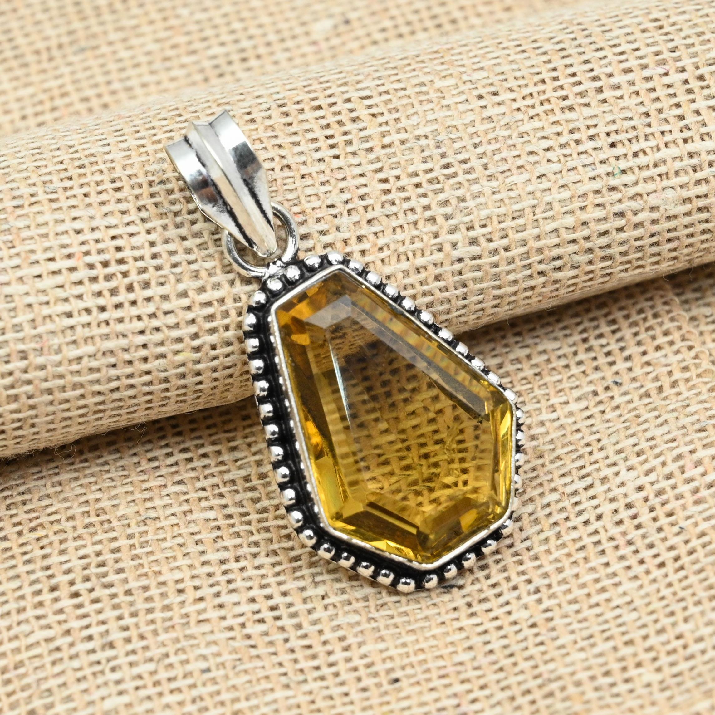 Цитрин Драгоценный камень 925 Твердый стерлинговый серебристый серебряный ювелирный кулон ручной работы 1.77 Inches жёлтый
Цитрин Драгоценный камень 925 Твердый стерлинговый серебристый серебряный ювелирный кулон ручной работы 1.77 Inches жёлтый