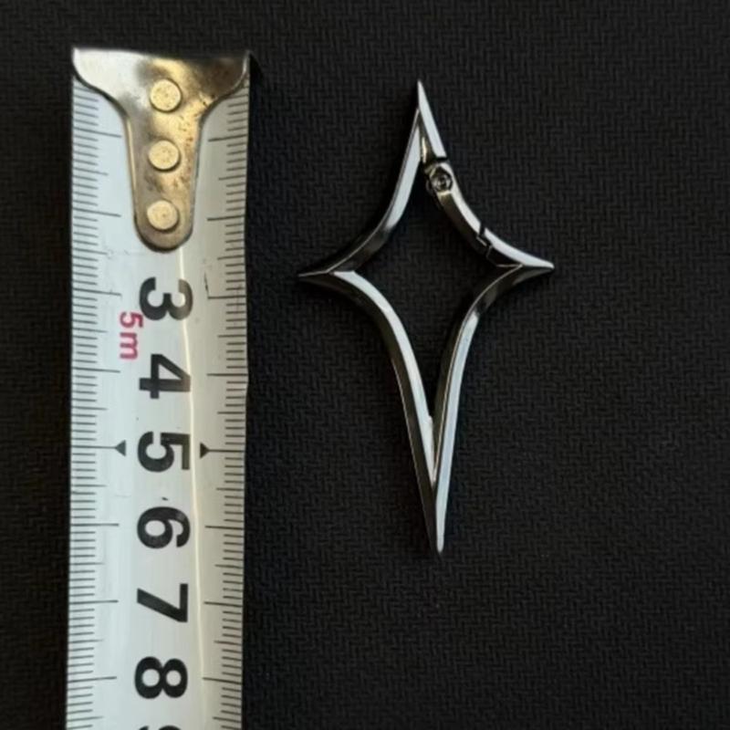 Multi-Purpose Zinc Alloy Cross Star Hook Buckle Gothic Style Y2K Star Bag Buckle Keychain Accessories Backpack Accessories A4
Multi-Purpose Zinc Alloy Cross Star Hook Buckle Gothic Style Y2K Star Bag Buckle Keychain Accessories Backpack Accessories A4