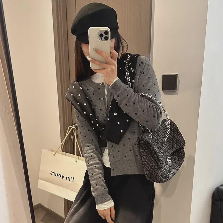 Gray Polka Dot Knit Cardigan - Women s Autumn/Winter Layered Slimming Long Sleeve Top One Size сірий колір
Gray Polka Dot Knit Cardigan - Women s Autumn/Winter Layered Slimming Long Sleeve Top One Size сірий колір