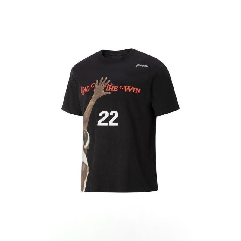 Li Ning Джимми Батлер Буква Число Дышащая Универсальная Повседневная Футболка с Коротким Рукавом Мужская Футболка Черная AHSV409-3 M
Li Ning Джимми Батлер Буква Число Дышащая Универсальная Повседневная Футболка с Коротким Рукавом Мужская Футболка Черная AHSV409-3 M