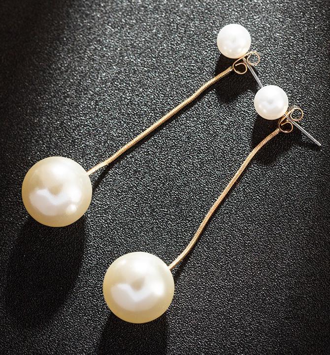Women s Imitation Pearl Earrings 2019 New Elegant Chain Big Pearl Earrings Personality Wild Pendant Long Bride Wedding Earrings золотой
Women s Imitation Pearl Earrings 2019 New Elegant Chain Big Pearl Earrings Personality Wild Pendant Long Bride Wedding Earrings золотой