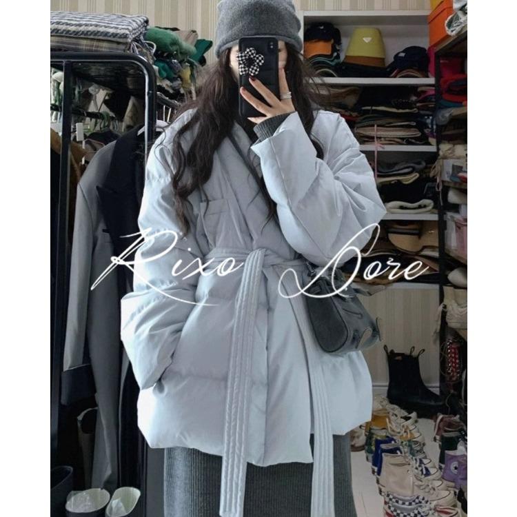 Синій вінтажний бавовняний жіночий пальто з поясом Стильна зимова куртка Тепла та зручна Модний верхній одяг XL світло-синій колір
Синій вінтажний бавовняний жіночий пальто з поясом Стильна зимова куртка Тепла та зручна Модний верхній одяг XL світло-синій колір