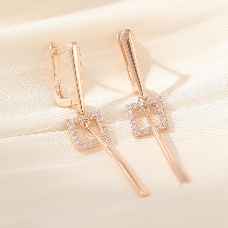 1Pair of Fashionable and Chic Synthetic Zircon Square Hollow Long Earrings, Women s Handmade Jewelry, Perfect Gift Choice золотой
1Pair of Fashionable and Chic Synthetic Zircon Square Hollow Long Earrings, Women s Handmade Jewelry, Perfect Gift Choice золотой