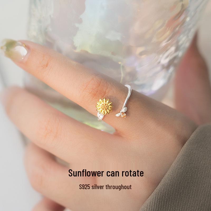 Banyan Tree S925 Silver Daisy & Bee Ring - Simple Forest-Inspired Design Adjustable Open Size срібний/жовтий
Banyan Tree S925 Silver Daisy & Bee Ring - Simple Forest-Inspired Design Adjustable Open Size срібний/жовтий