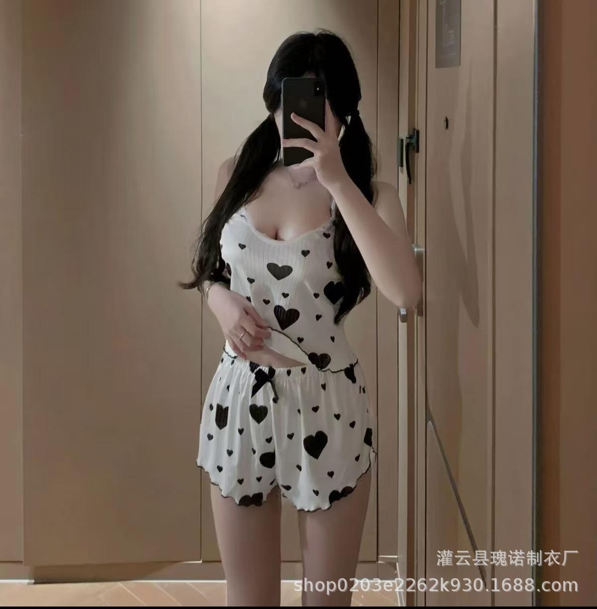 Large size explosion pure desire sexy love printing suspenders pajamas loungewear casual style split set new One size fits all чёрный
Large size explosion pure desire sexy love printing suspenders pajamas loungewear casual style split set new One size fits all чёрный