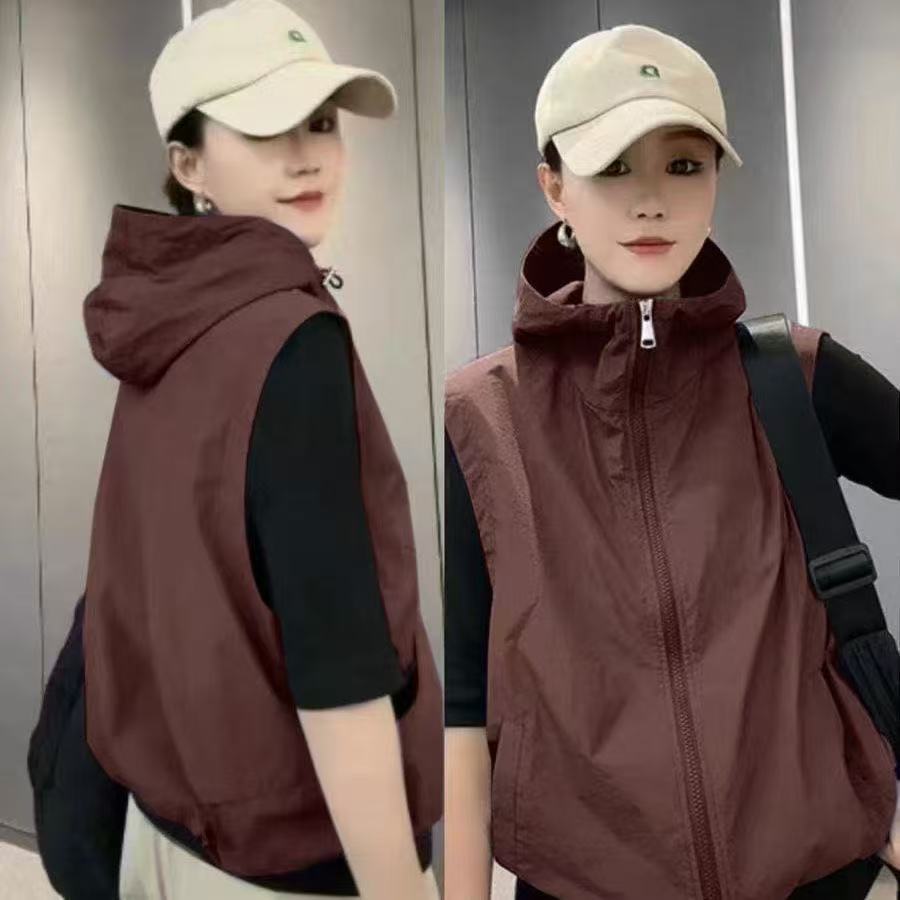 Women s Summer Causal Thin Section Hooded Vest Solid Color Sports Short Section Sun Shirt XS вина червоного кольору
Women s Summer Causal Thin Section Hooded Vest Solid Color Sports Short Section Sun Shirt XS вина червоного кольору