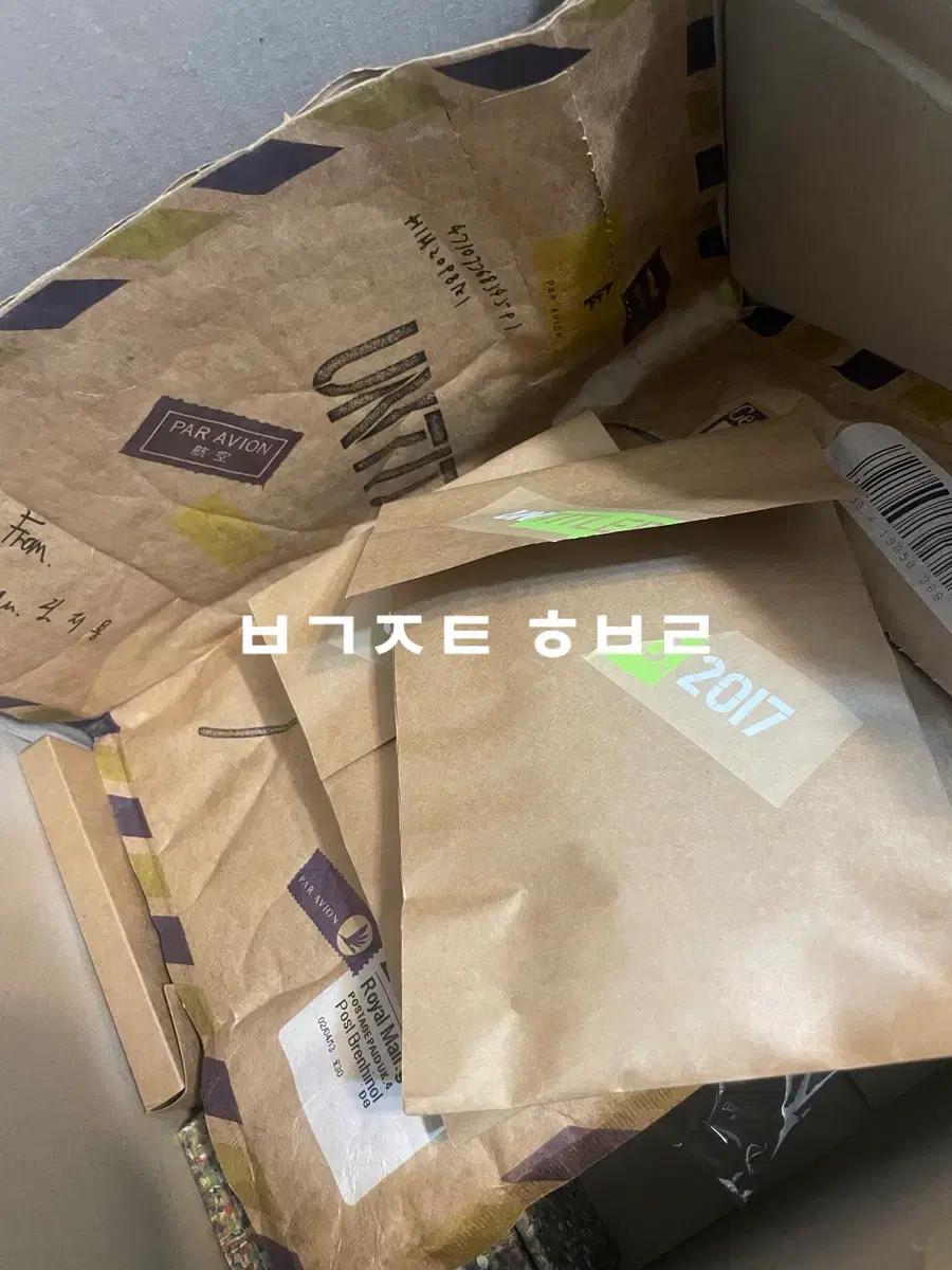 G-DRAGON Hanamichi Package for Makiji
G-DRAGON Hanamichi Package for Makiji