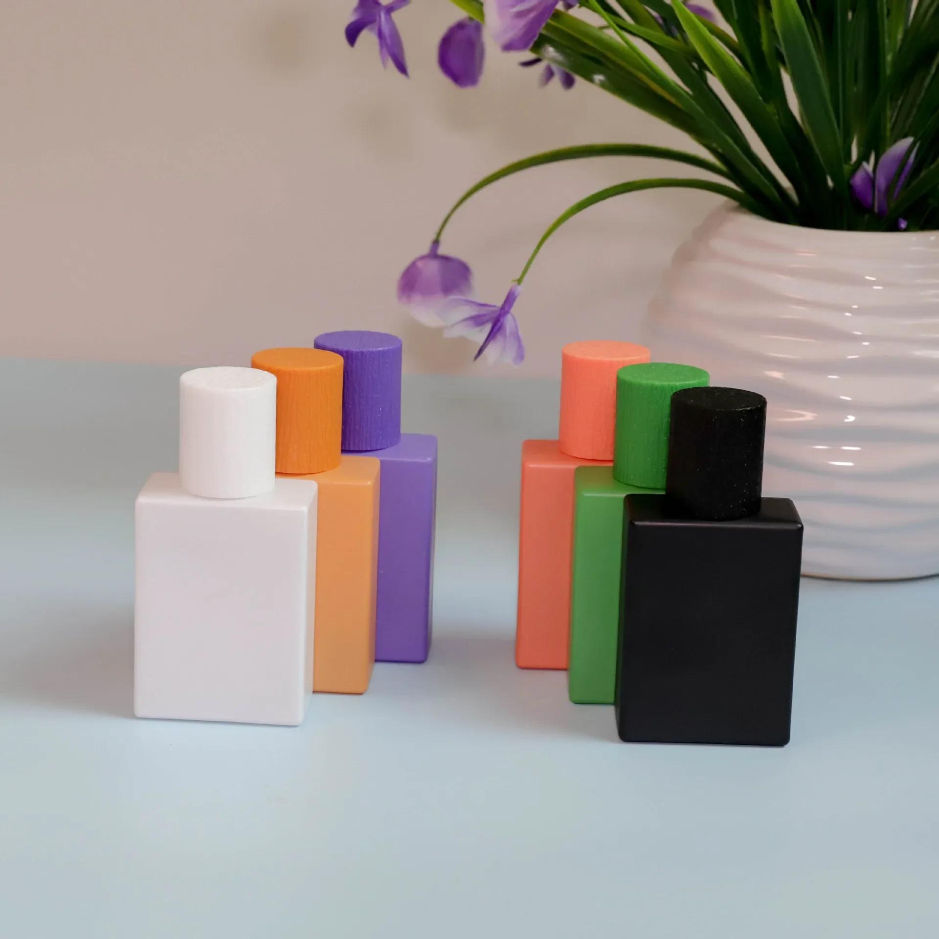 30ml Empty Square Colorful Glass Perfume Bottle Silver Spray Plastic Lid Elegant Cosmetic Packaging Sample Refillable Vials 1pcs
30ml Empty Square Colorful Glass Perfume Bottle Silver Spray Plastic Lid Elegant Cosmetic Packaging Sample Refillable Vials 1pcs
