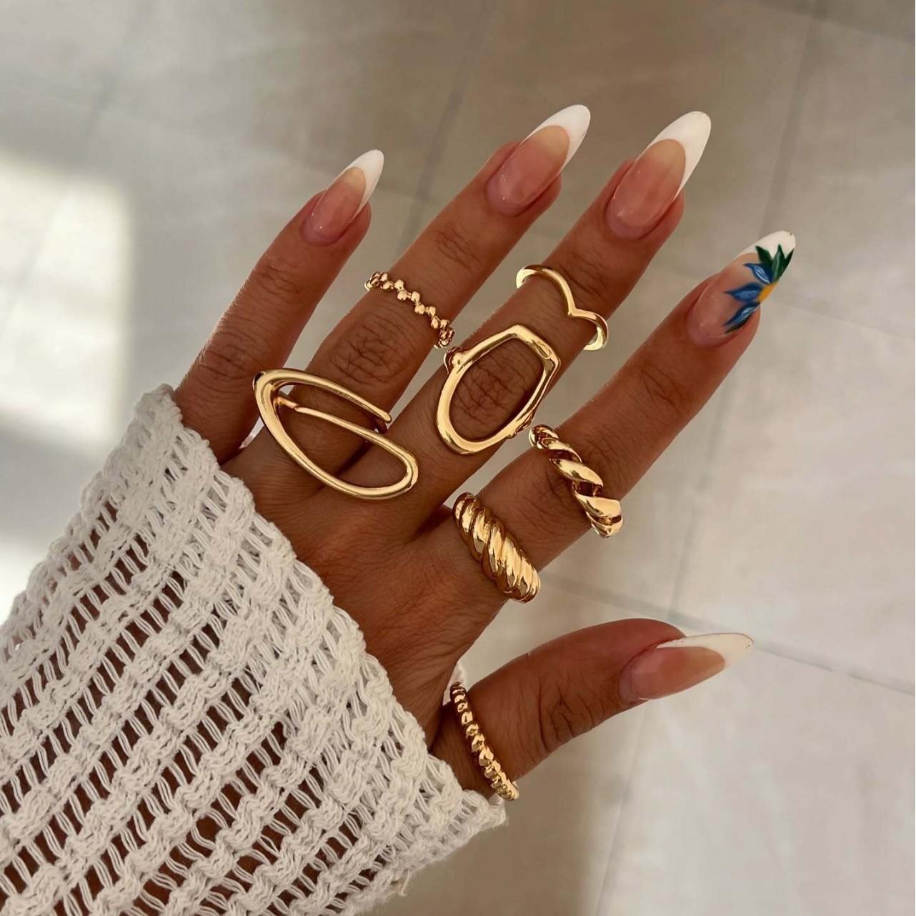 European and American design sense irregular metal smooth ring 1-piece set personalized versatile ins wind ring jewelry women
European and American design sense irregular metal smooth ring 1-piece set personalized versatile ins wind ring jewelry women