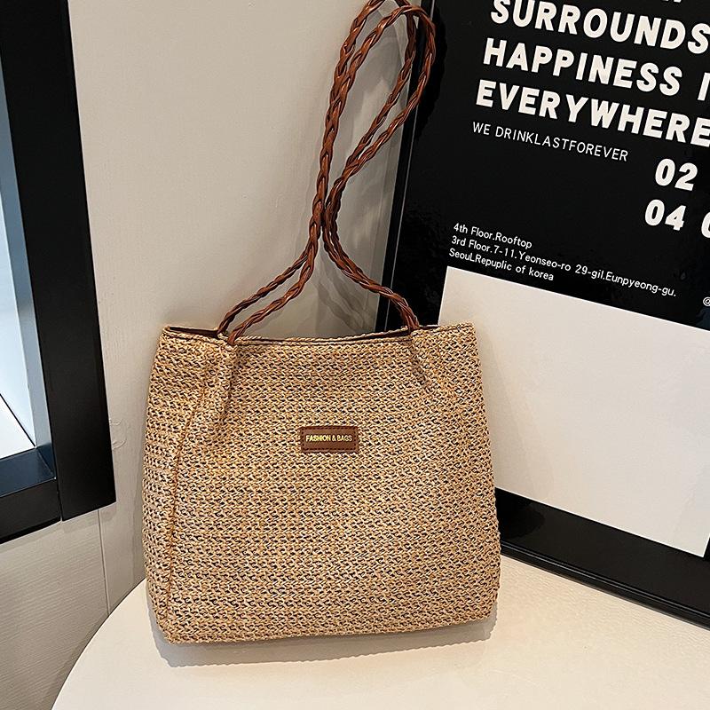 2025 New Summer Straw Weaving Women s Bag Single Shoulder Bags Large Capacity Commuter Tote Bag for Women Bucket Purses
2025 New Summer Straw Weaving Women s Bag Single Shoulder Bags Large Capacity Commuter Tote Bag for Women Bucket Purses
