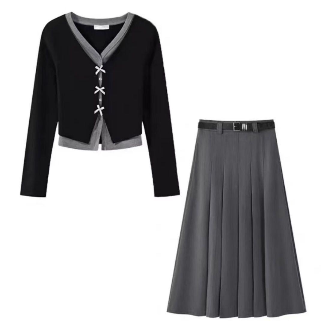 Elegant Korean Knit Cardigan & Pleated Skirt Set - Spring and Autumn Fashion, High Waist Slimming Two-Piece L
Elegant Korean Knit Cardigan & Pleated Skirt Set - Spring and Autumn Fashion, High Waist Slimming Two-Piece L
