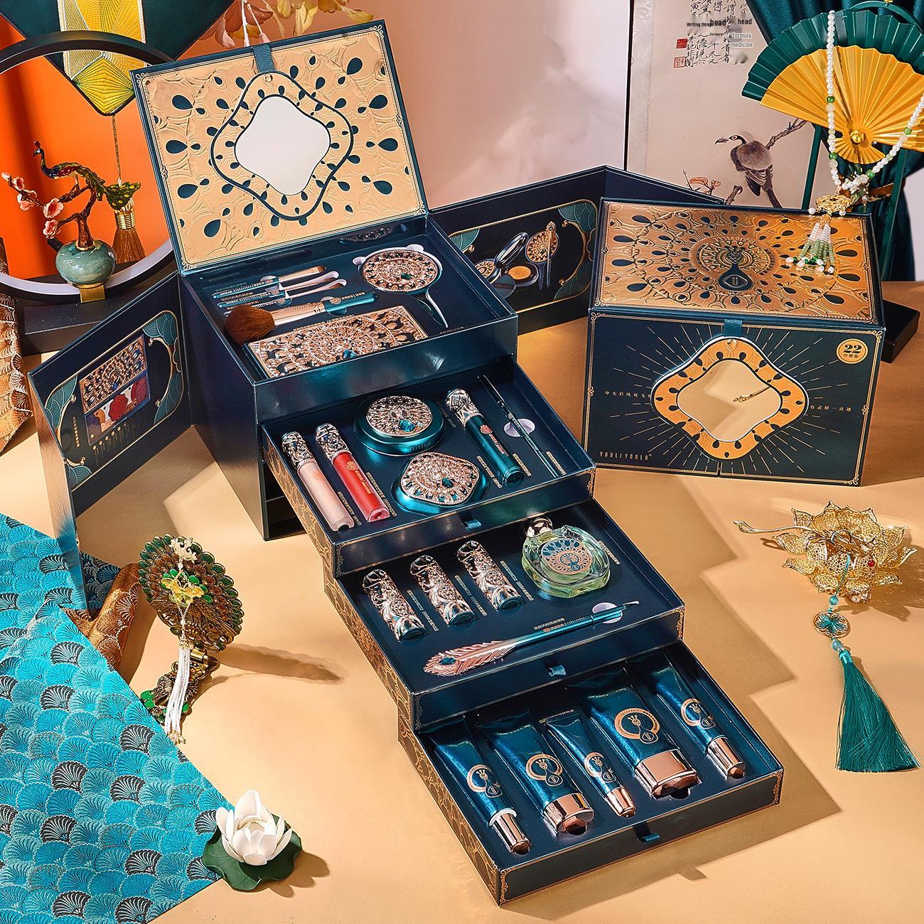 Yuli Yula Huangyan Fengyun Beauty & Skincare Holiday Gift Set: Authentic Chinese-Style Makeup Collection
Yuli Yula Huangyan Fengyun Beauty & Skincare Holiday Gift Set: Authentic Chinese-Style Makeup Collection
