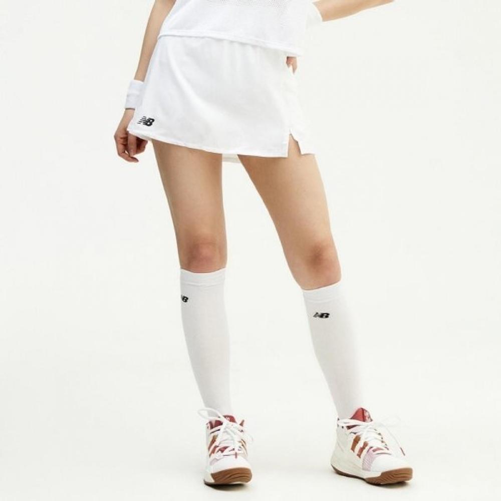 New Balance Tennis Slim Fit Skirt Wk41401 075(M)
New Balance Tennis Slim Fit Skirt Wk41401 075(M)