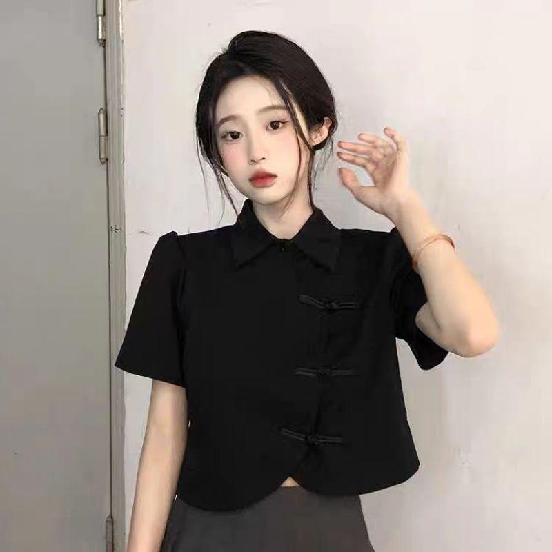 Новый китайский стиль, улучшенная версия Cheongsam, топ, короткая рубашка, летняя женская одежда, новинка 2023 года, нестандартный французский стиль
Новый китайский стиль, улучшенная версия Cheongsam, топ, короткая рубашка, летняя женская одежда, новинка 2023 года, нестандартный французский стиль