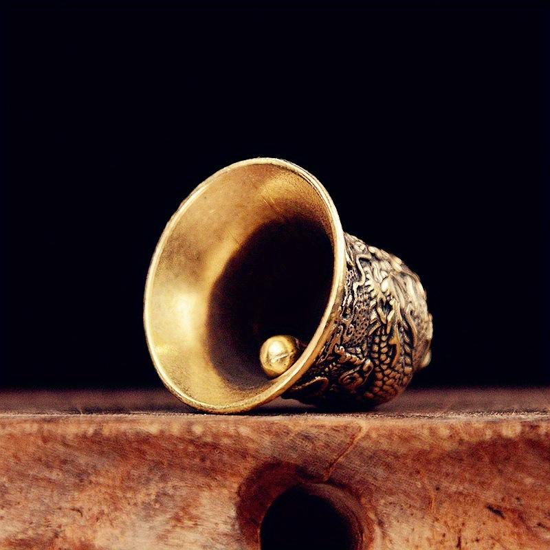 1 шт. Винтажный латунный антикварный колокольчик, антикварные латунные колокольчики, колокольчик с драконом, маленький латунный латунный брелок для ключей от машины, ювелирное украшение, домашние украшения, мужской брелок-подвеска 1pcs
1 шт. Винтажный латунный антикварный колокольчик, антикварные латунные колокольчики, колокольчик с драконом, маленький латунный латунный брелок для ключей от машины, ювелирное украшение, домашние украшения, мужской брелок-подвеска 1pcs